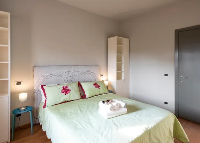 Borgo Di * パルマ